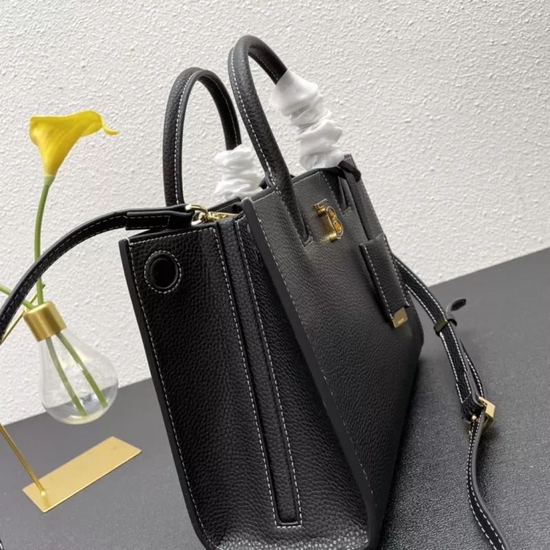 Stylish 495 Burberry AAA Quality Handbags For Women