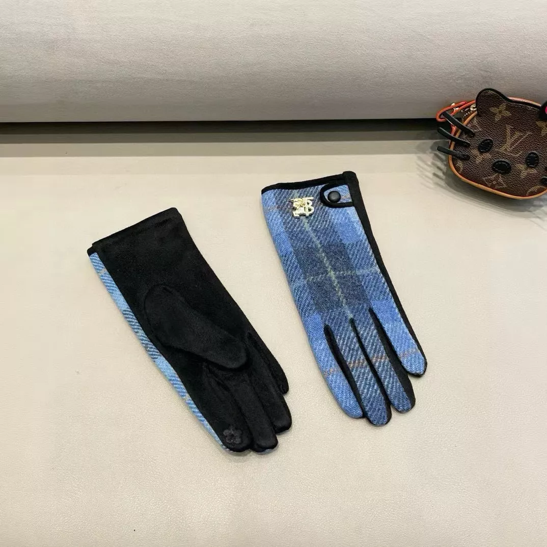 Stylish 5066 Burberry Gloves