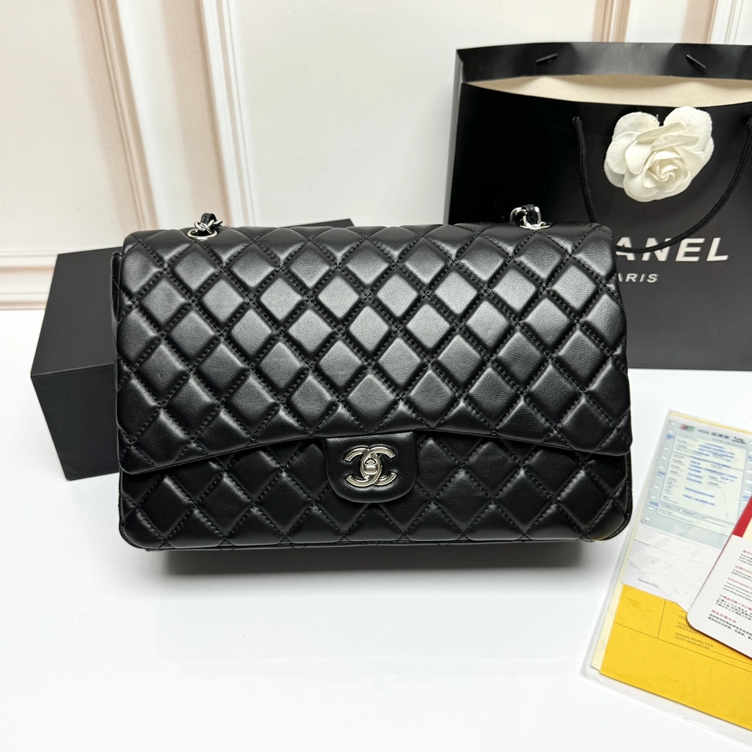 Stylish 5200 Chanel AAA Quality Shoulder Bags For Women