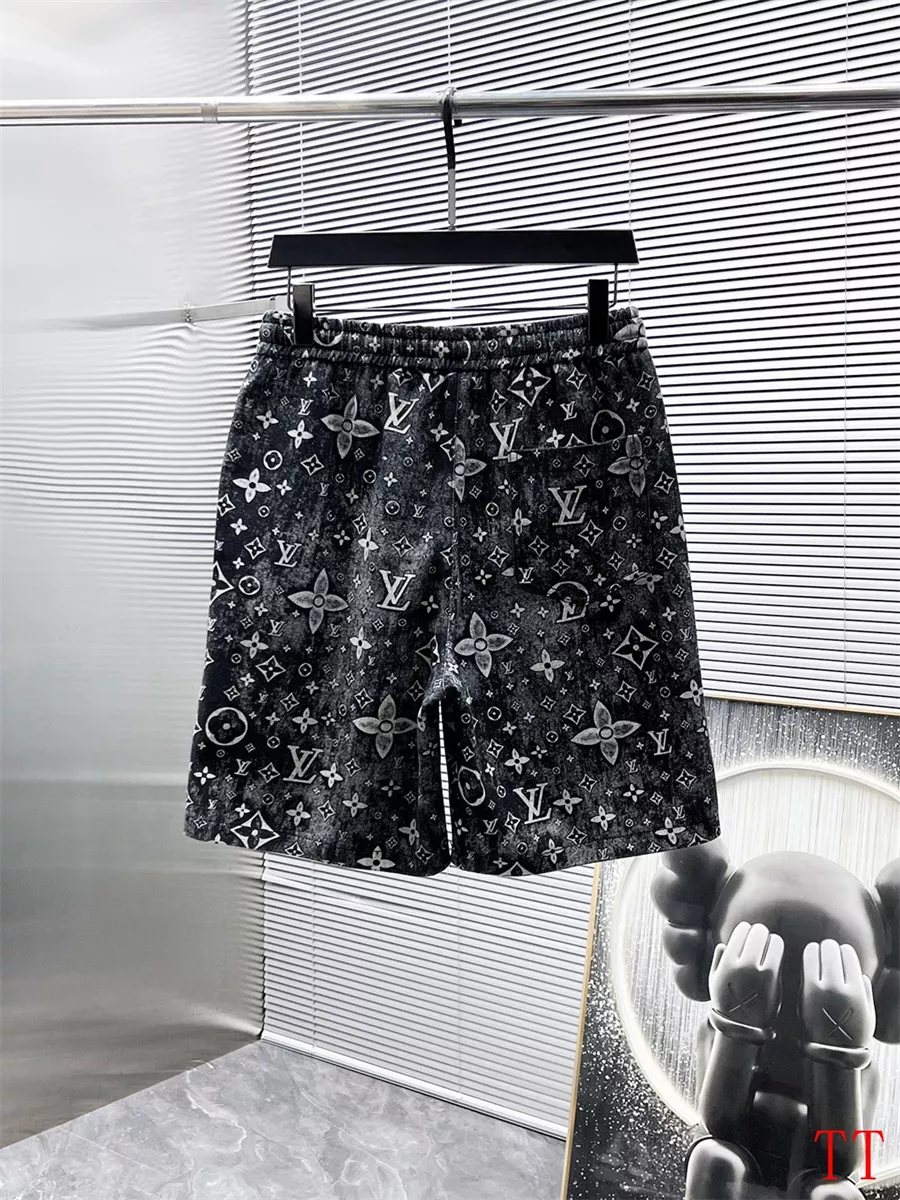 Stylish 5279 Louis Vuitton LV Tracksuits Short Sleeved For Men