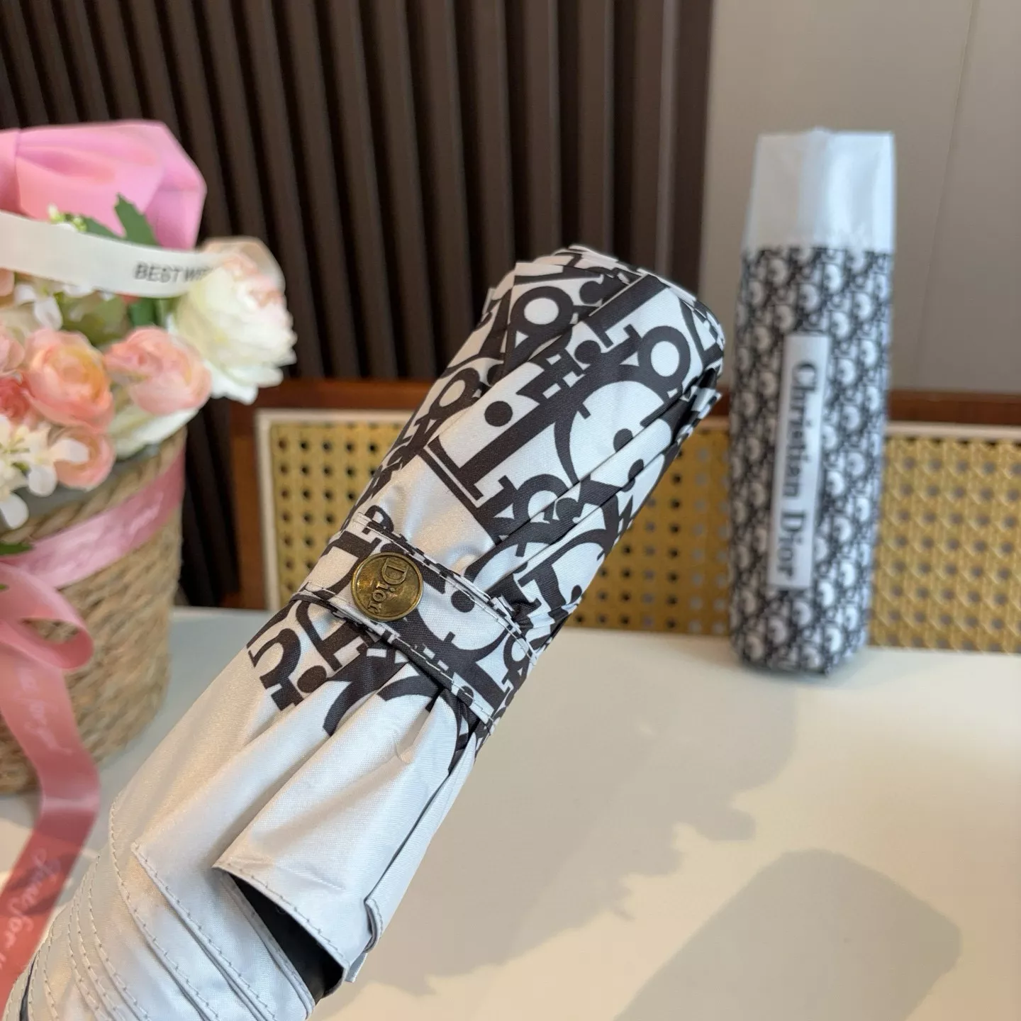 Stylish 539 Christian Dior Umbrellas