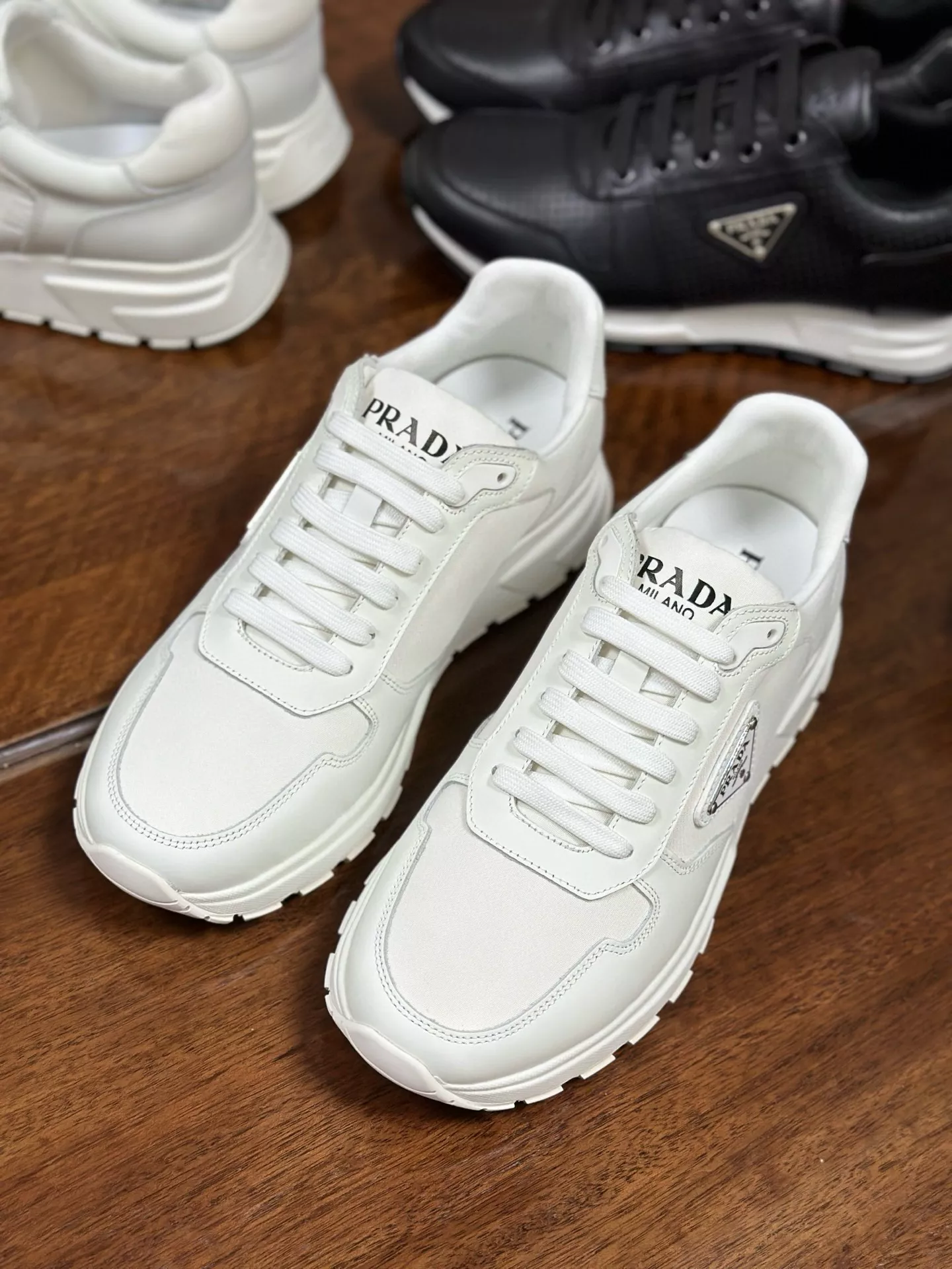 Stylish 5542 Prada Casual Shoes For Men