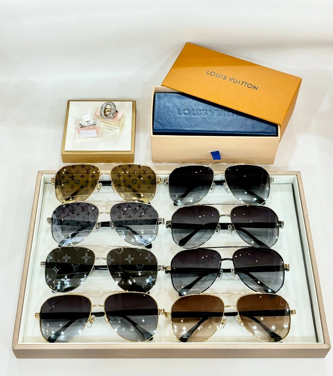 Stylish 5562 Louis Vuitton AAA Quality Sunglasses