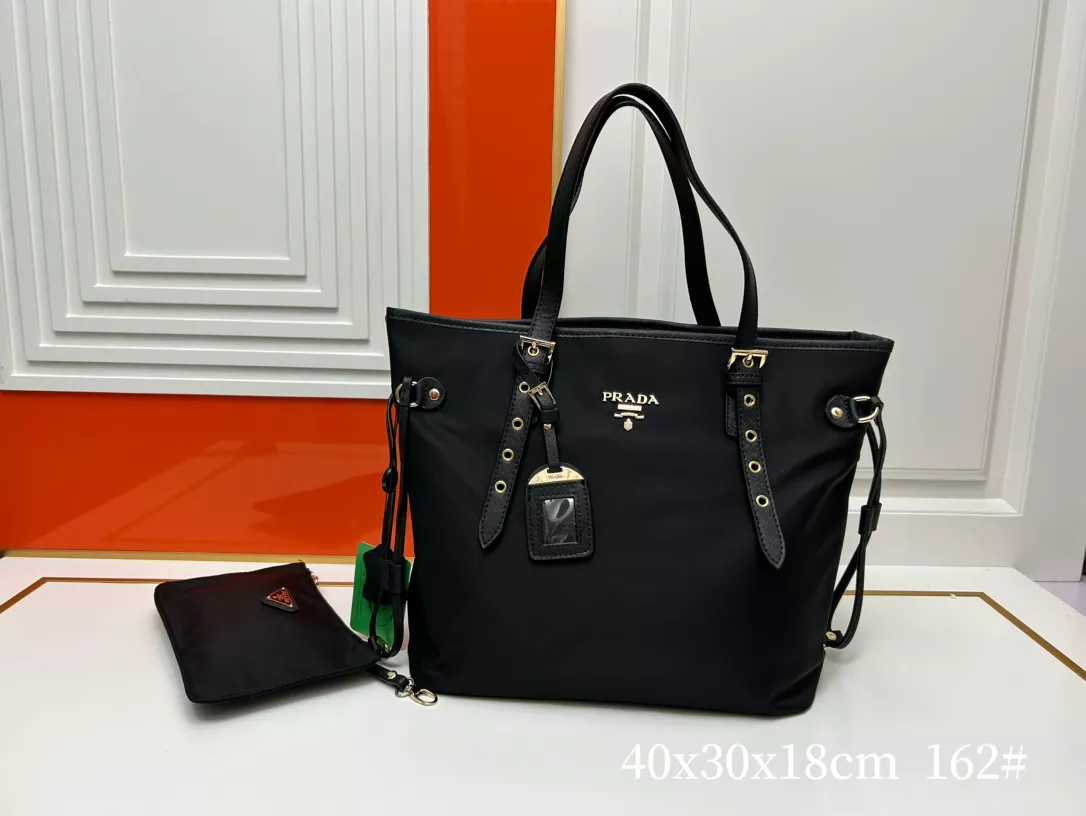 Stylish 5569 Prada AAA Quality Handbags For Women