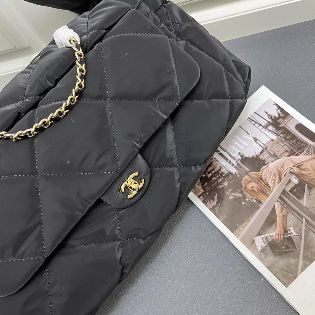 Stylish 5640 Chanel AAA Quality Shoulder Bags For Women