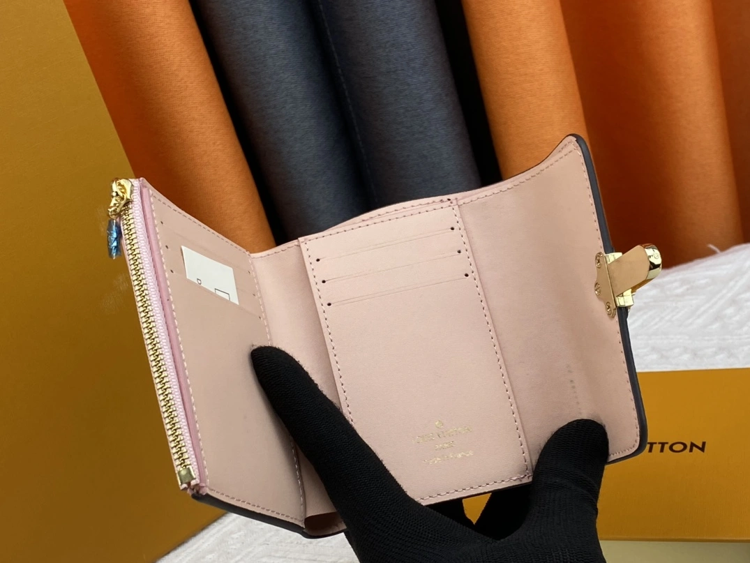 Stylish 5640 Louis Vuitton AAA Quality Wallets For Women