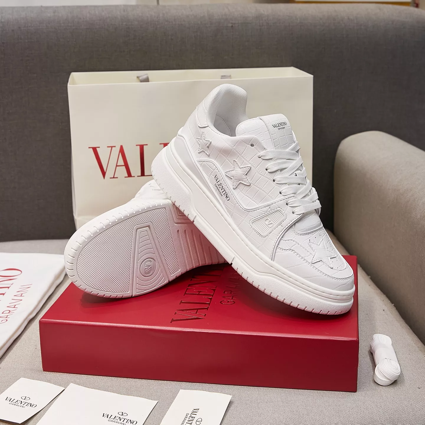 Stylish 5688 Valentino Casual Shoes For Women