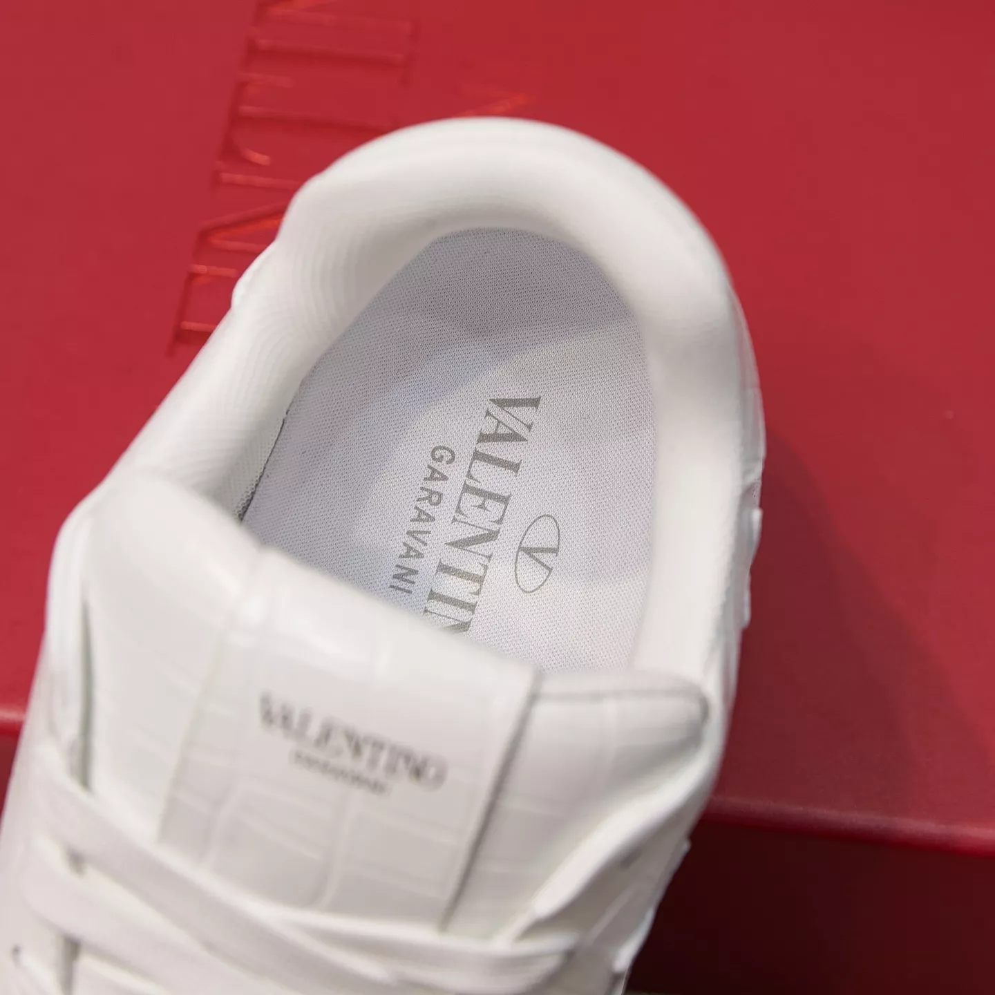 Stylish 5688 Valentino Casual Shoes For Women