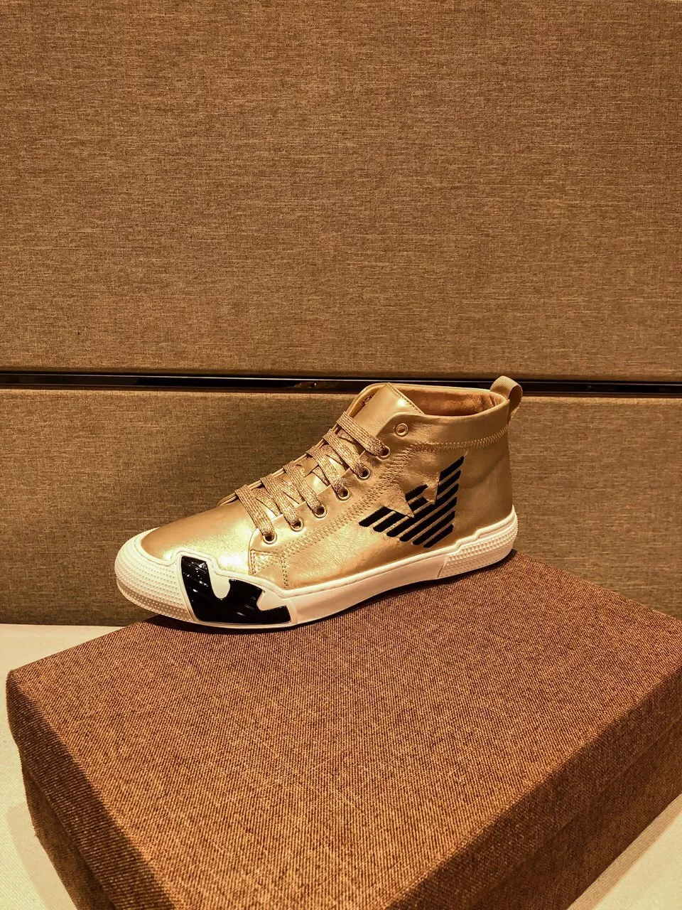 Stylish 5704 Armani High Tops Shoes For Men