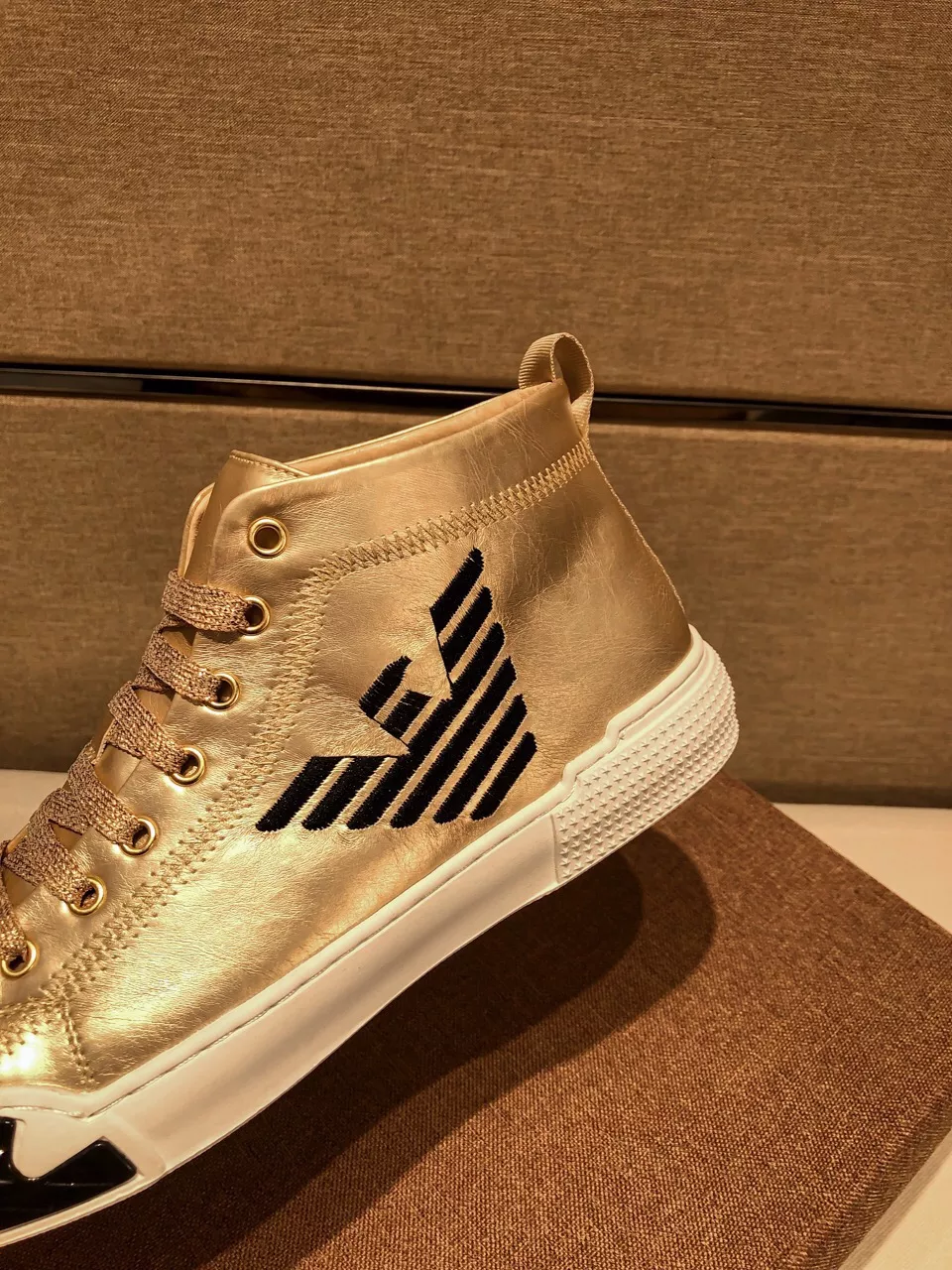 Stylish 5704 Armani High Tops Shoes For Men