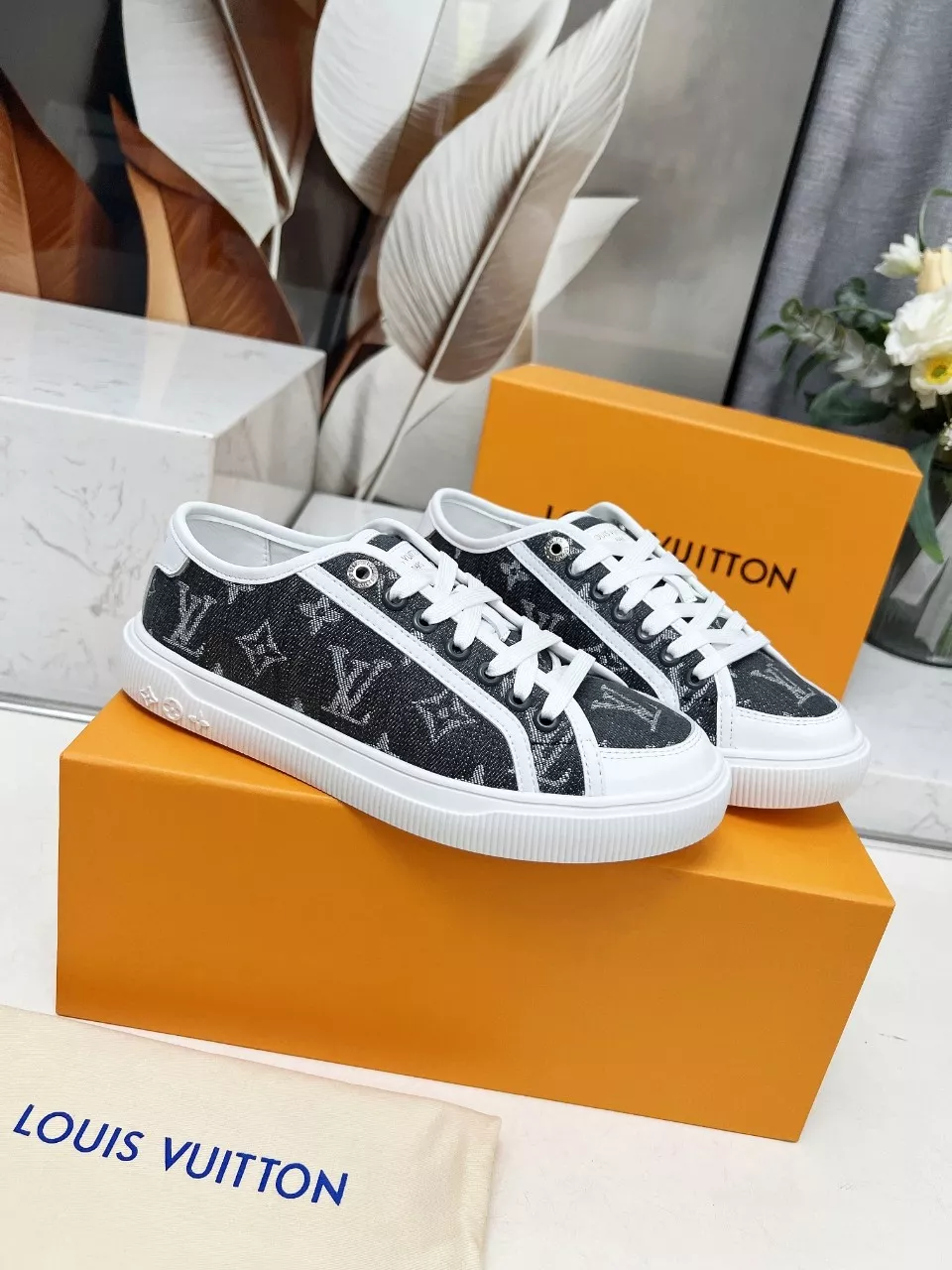 Stylish 5767 Louis Vuitton Casual Shoes For Women