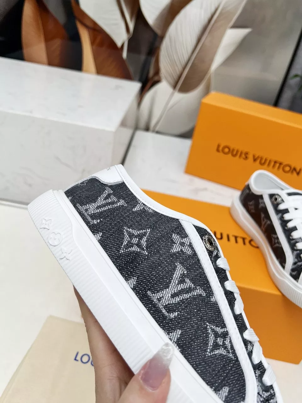 Stylish 5767 Louis Vuitton Casual Shoes For Women