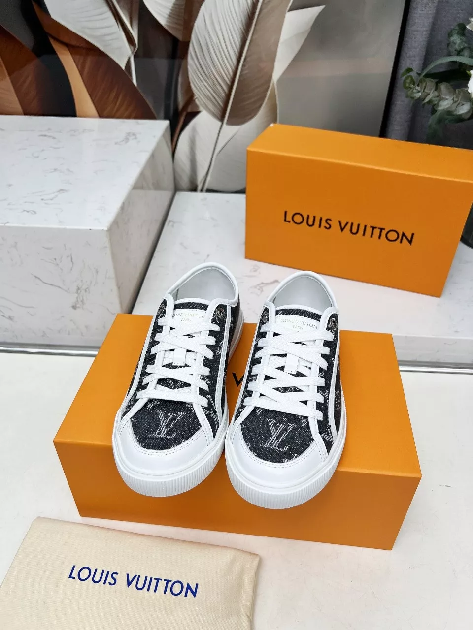 Stylish 5767 Louis Vuitton Casual Shoes For Women