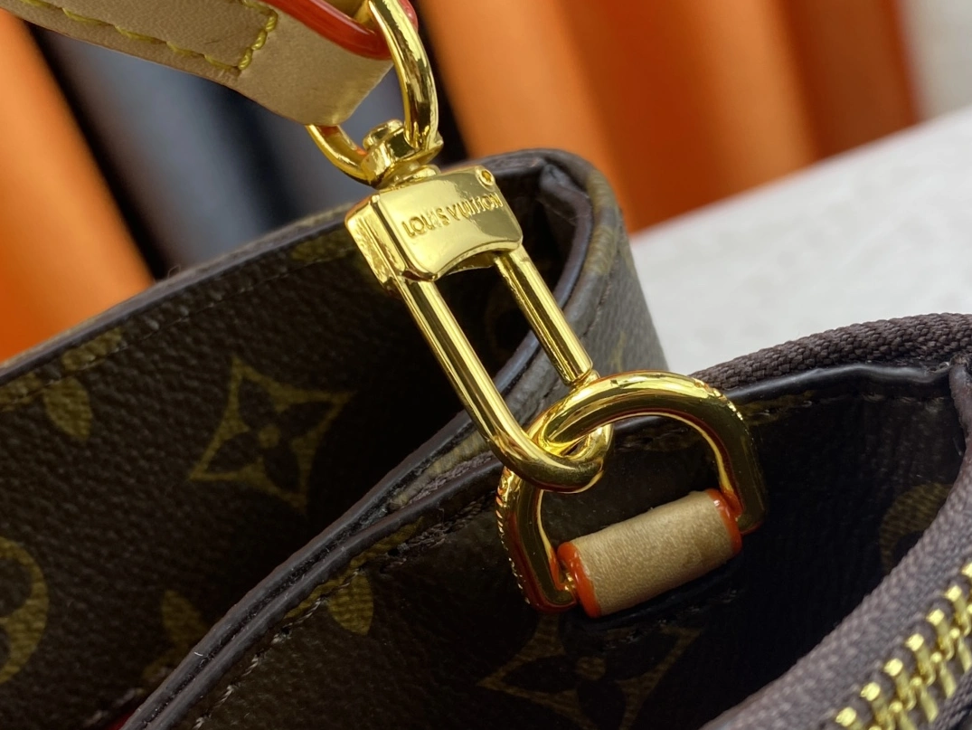 Stylish 6042 Louis Vuitton AAA Quality Handbags For Women