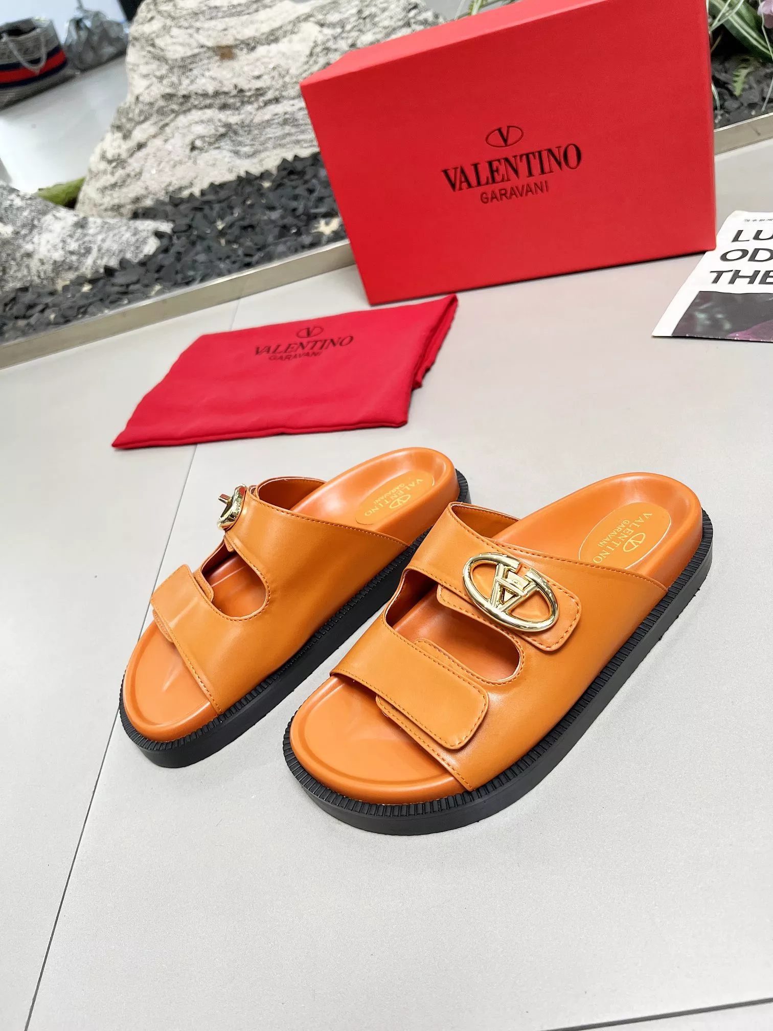 Stylish 6048 Valentino Slippers For Women