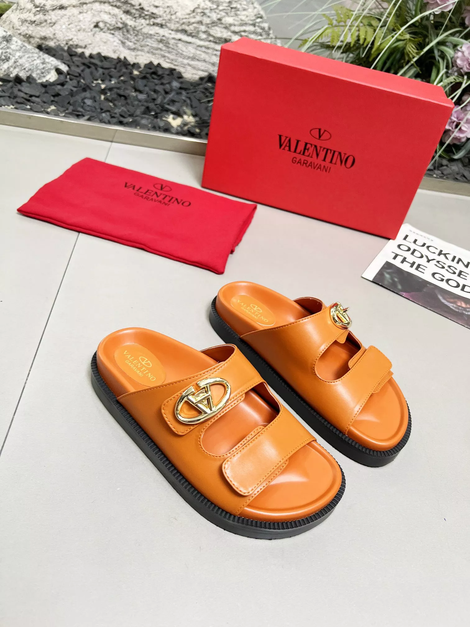 Stylish 6048 Valentino Slippers For Women
