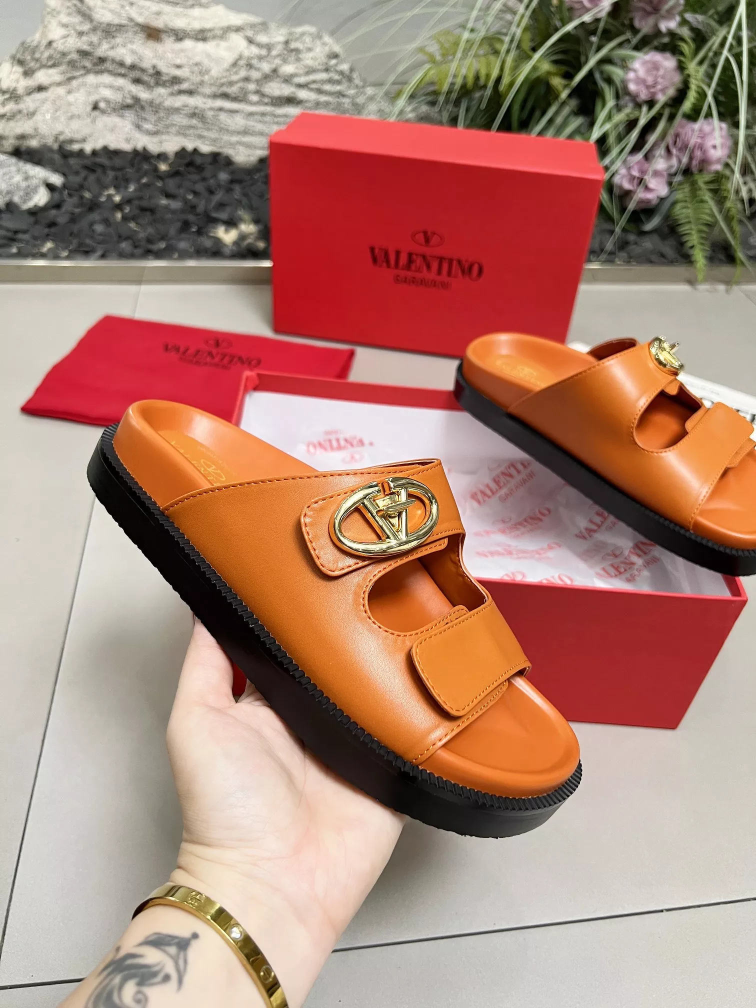 Stylish 6048 Valentino Slippers For Women