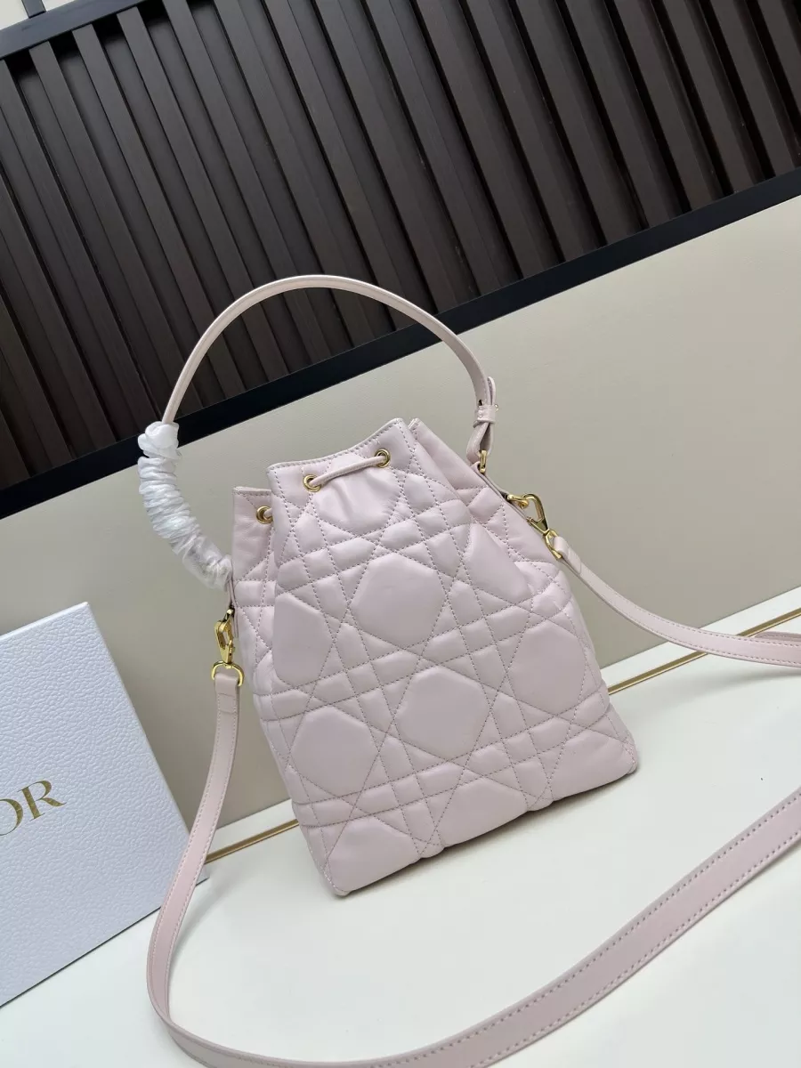 Stylish 6106 Christian Dior AAA Quality Messenger Bags For Women