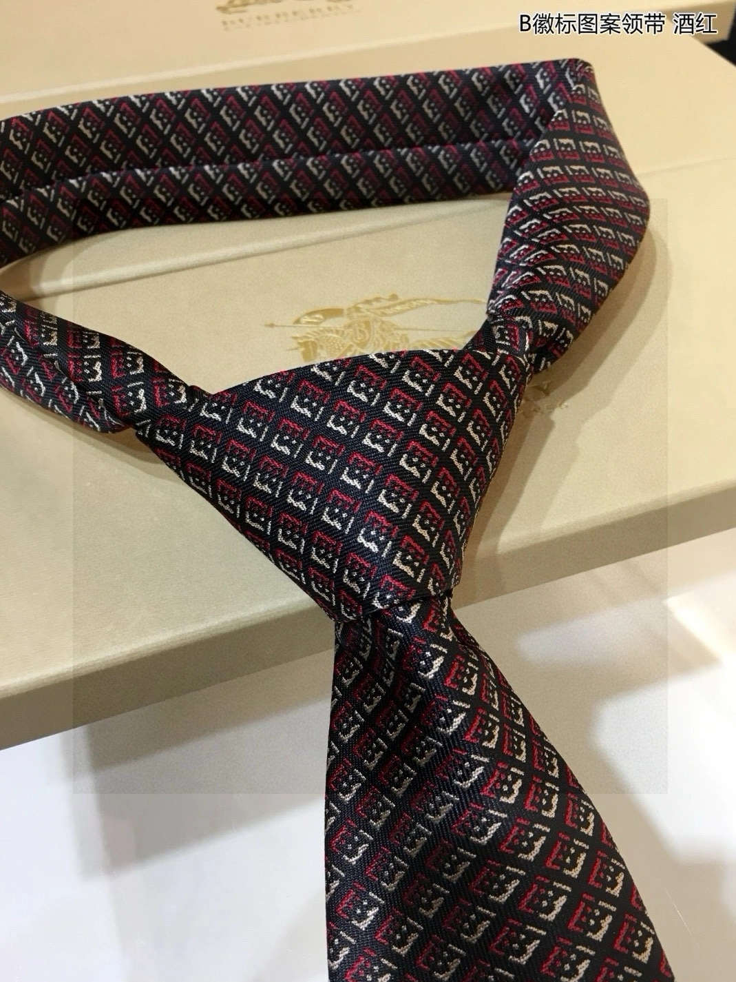 Stylish 6114 Burberry Necktie For Men