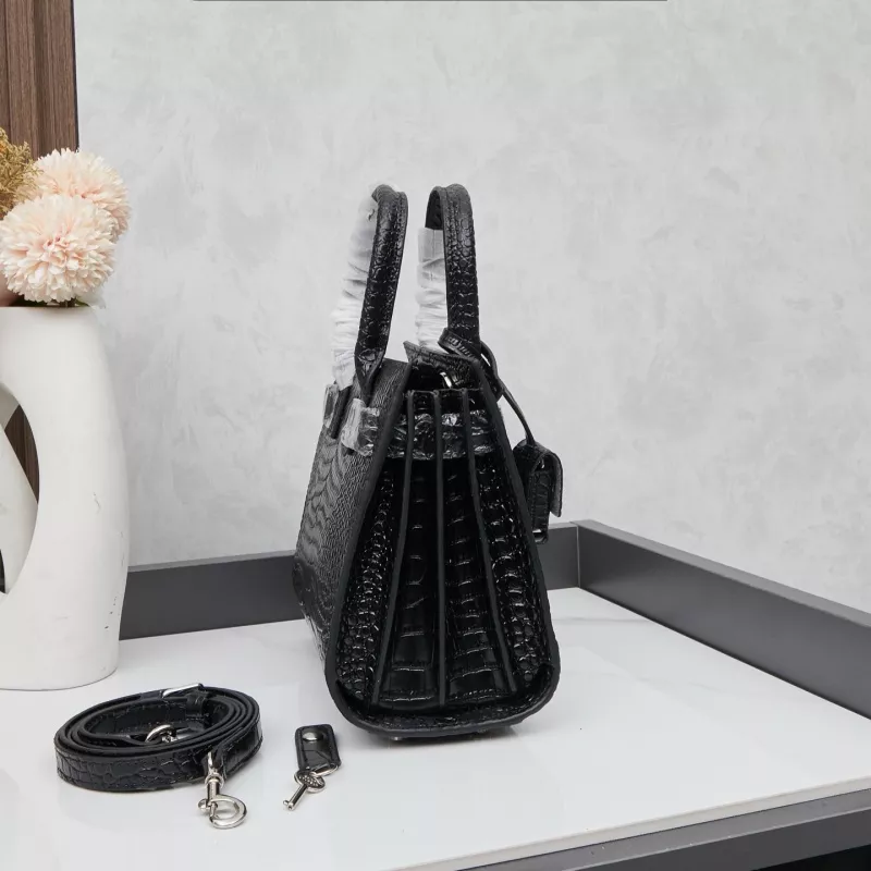 Stylish 6204 Yves Saint Laurent AAA Quality Handbags For Women