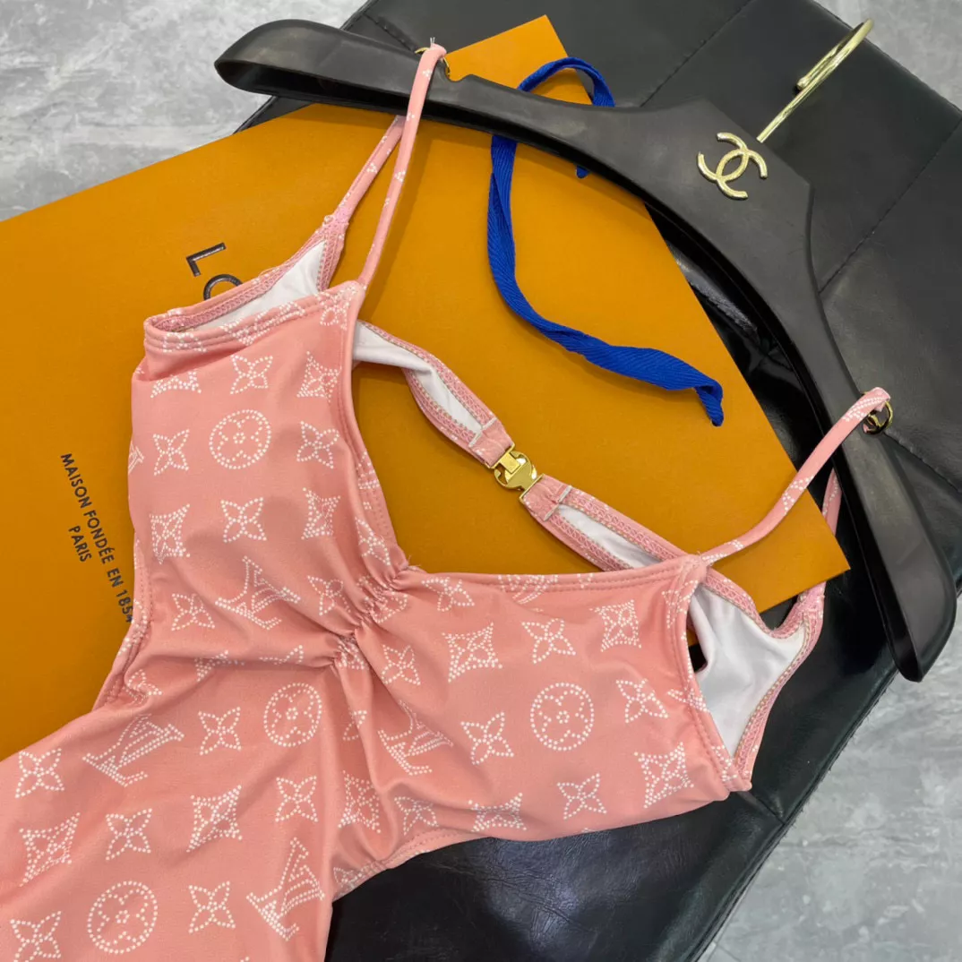 Stylish 6353 Louis Vuitton LV Bathing Suits For Women