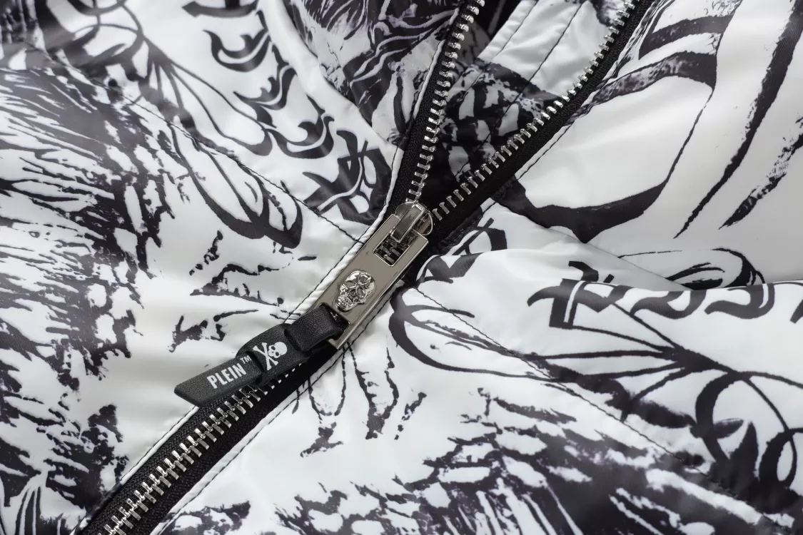 Stylish 6398 Philipp Plein PP Down Feather Coat Long Sleeved For Men
