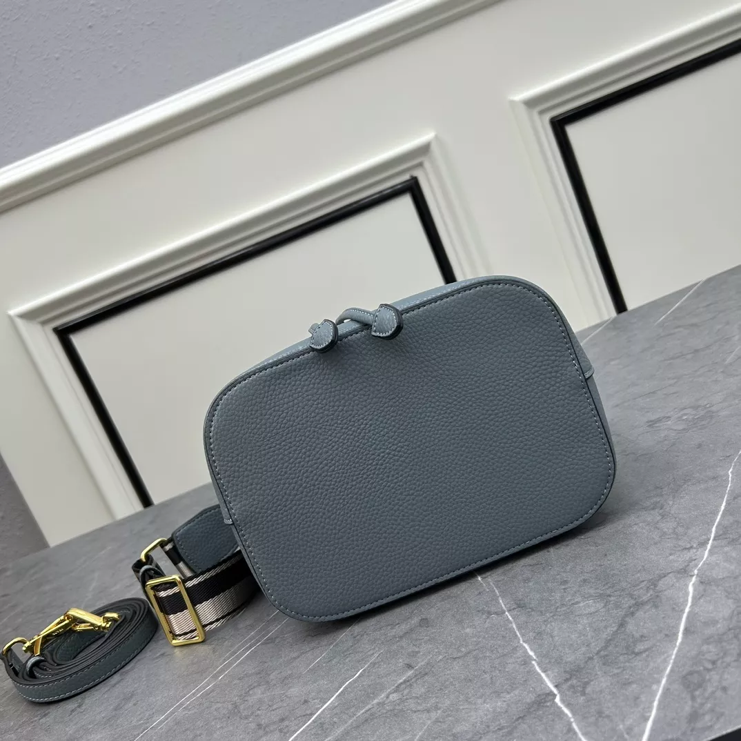 Stylish 6503 Prada AAA Quality Handbags For Women