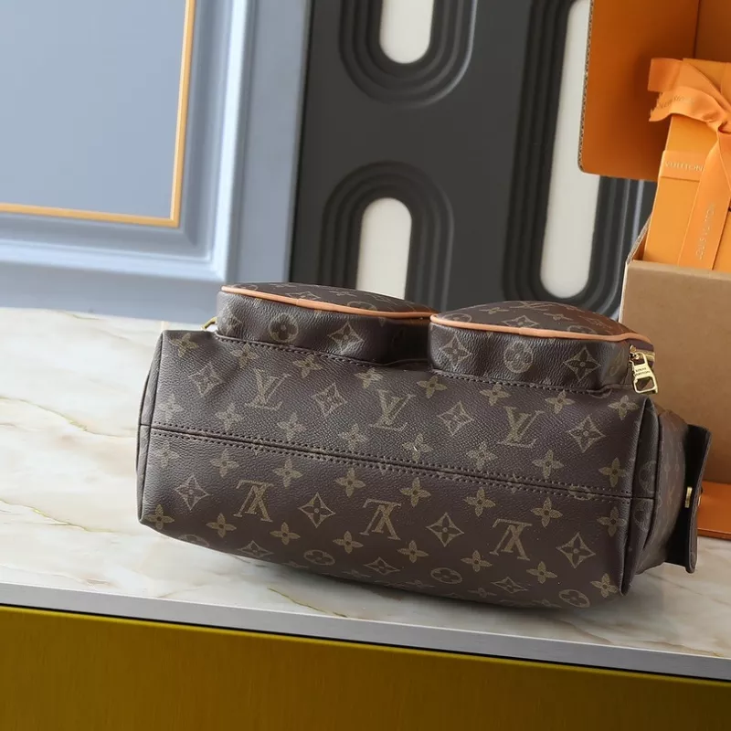 Stylish 6524 Louis Vuitton AAA Quality Messenger Bags For Women