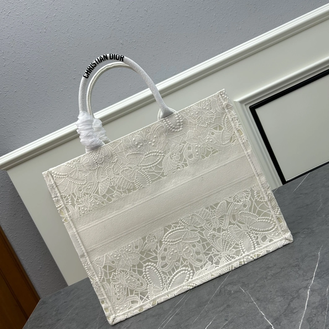 Stylish 6596 Christian Dior AAA Quality Tote-Handbags For Women