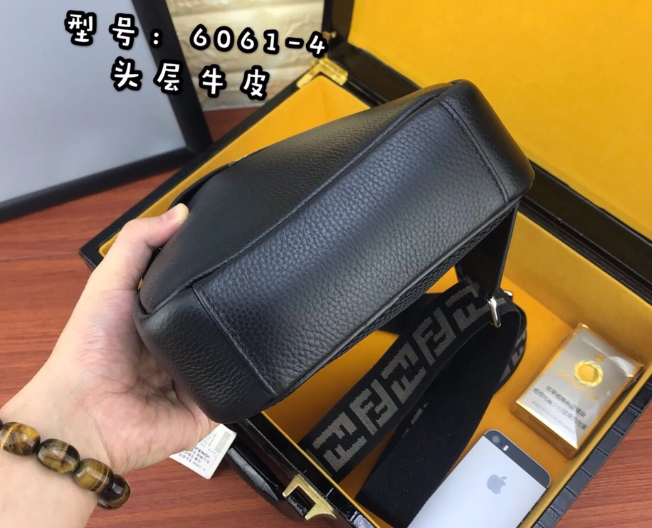 Stylish 6604 Fendi AAA Man Messenger Bags