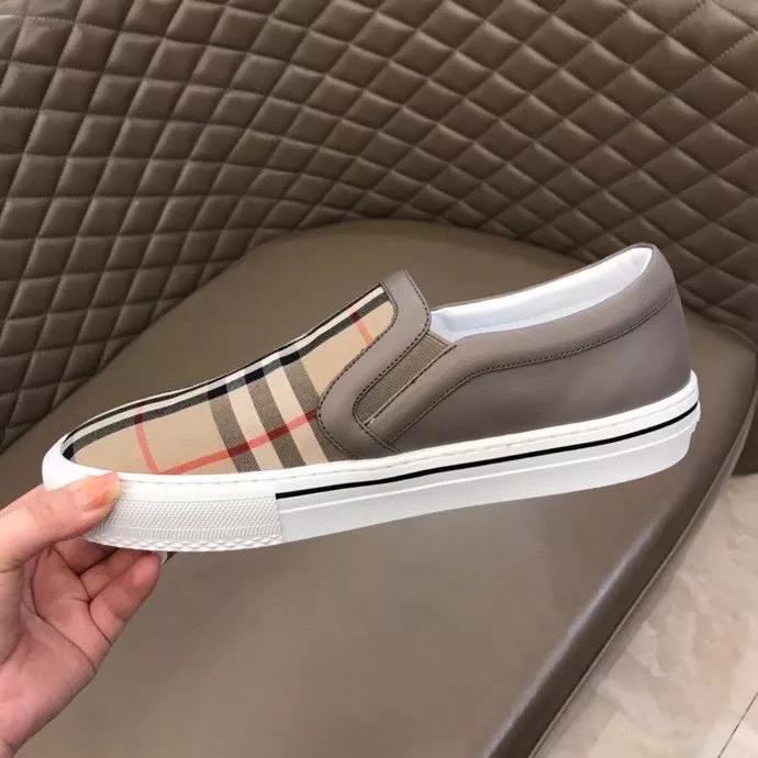 Stylish 675 Burberry Casual Shoes For Men
