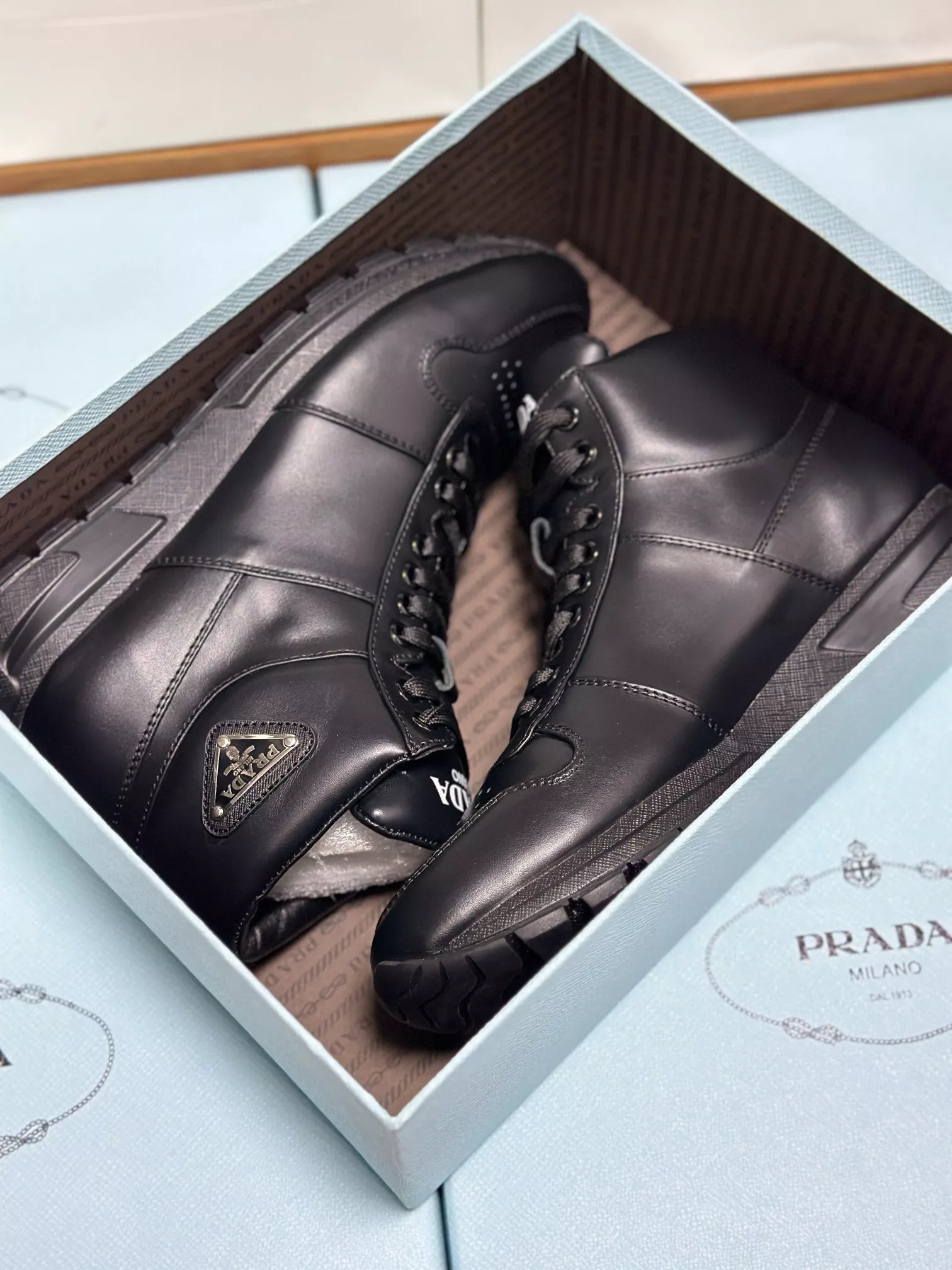 Stylish 6772 Prada High Top Shoes For Men