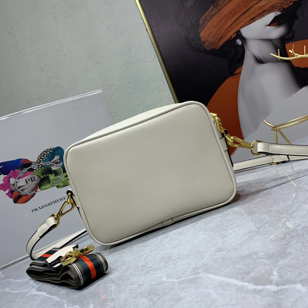 Stylish 6794 Prada AAA Quality Messenger Bags For Women