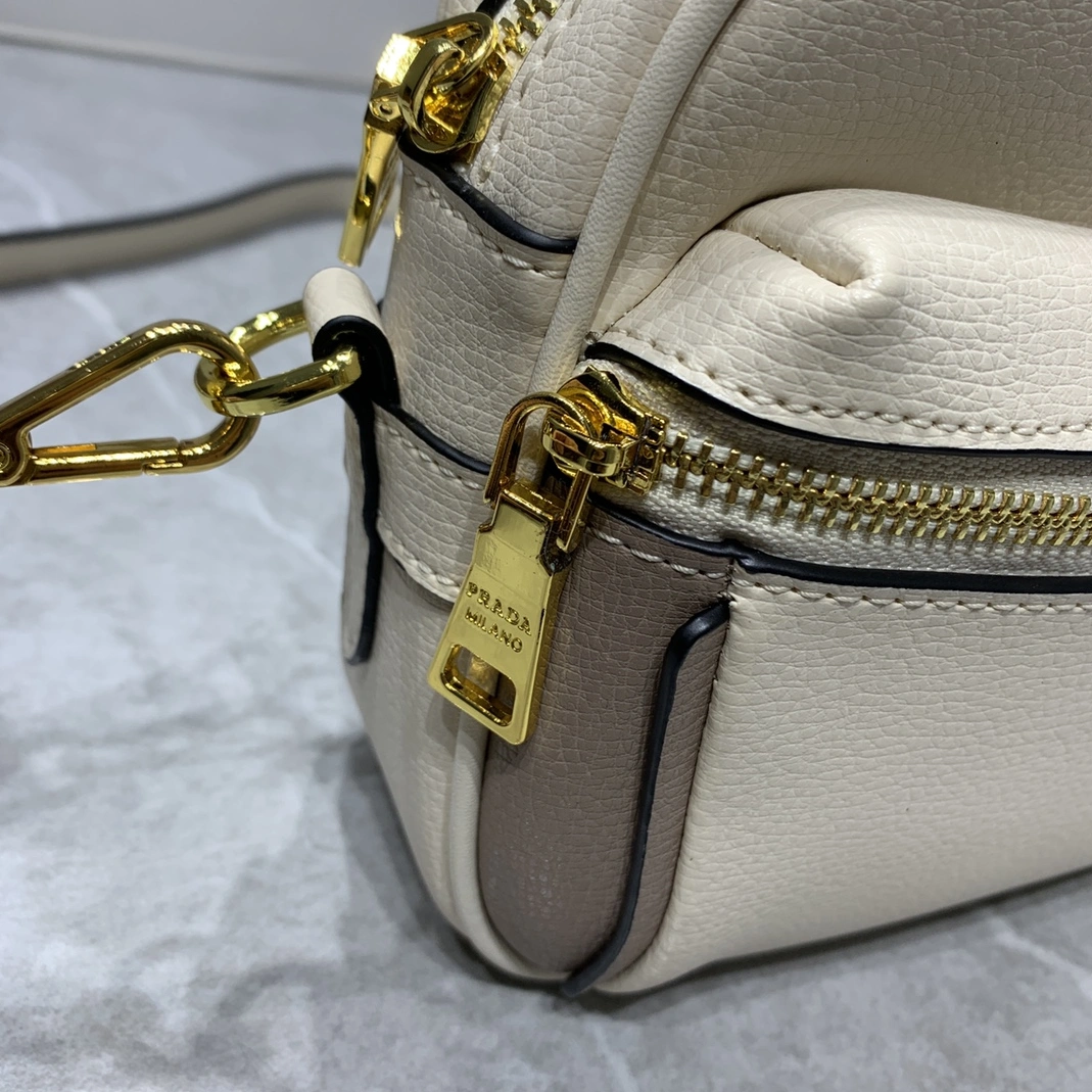 Stylish 6794 Prada AAA Quality Messenger Bags For Women