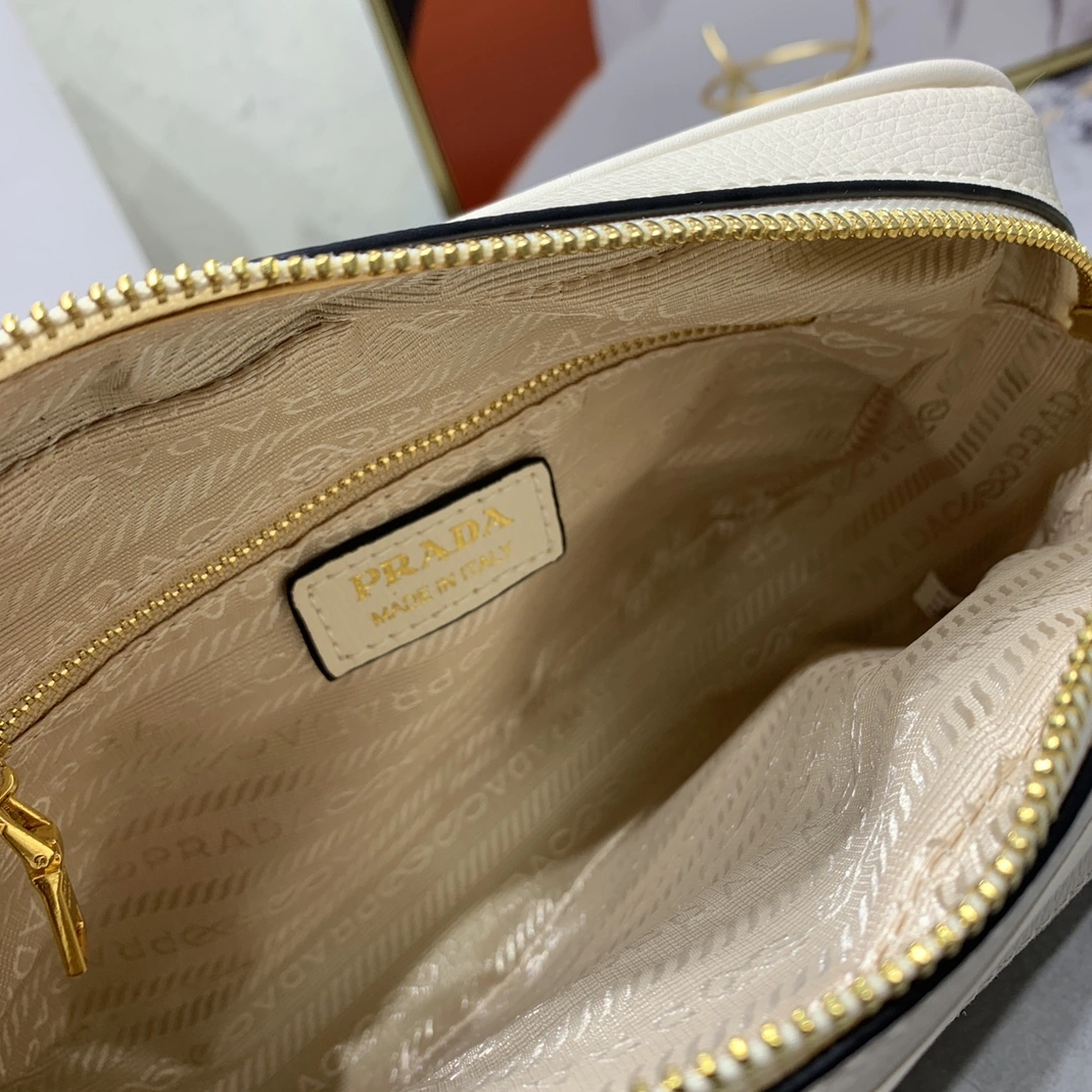 Stylish 6794 Prada AAA Quality Messenger Bags For Women