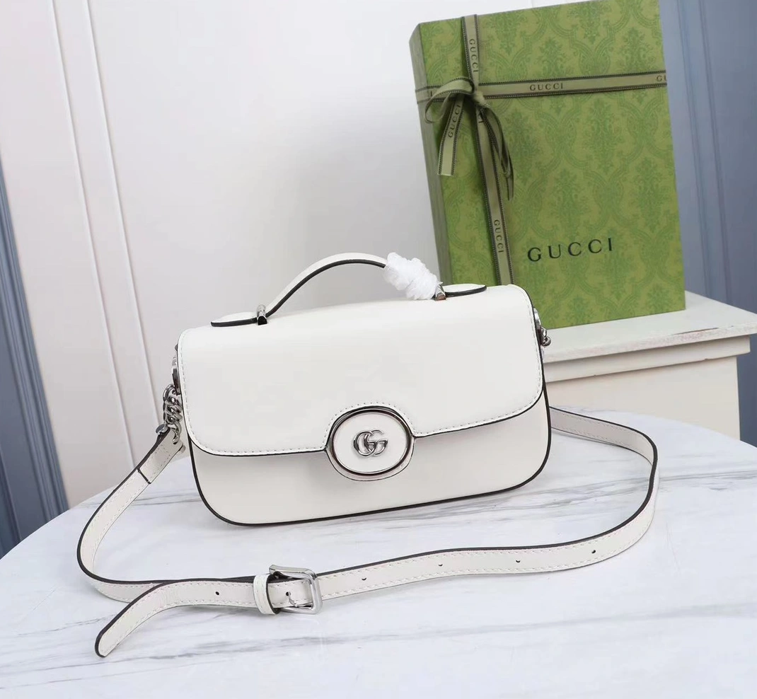 Stylish 6810 Gucci AAA Quality Messenger Bags For Women
