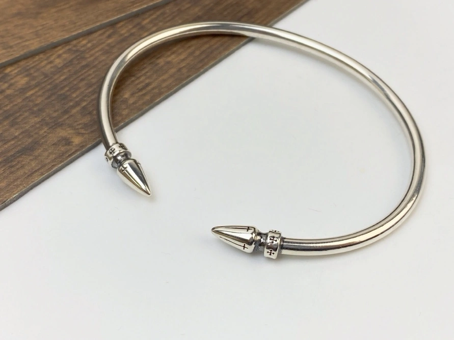 Stylish 6944 Chrome Hearts Bracelet For Women