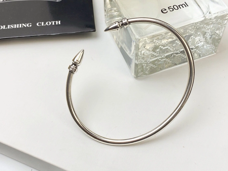 Stylish 6944 Chrome Hearts Bracelet For Women