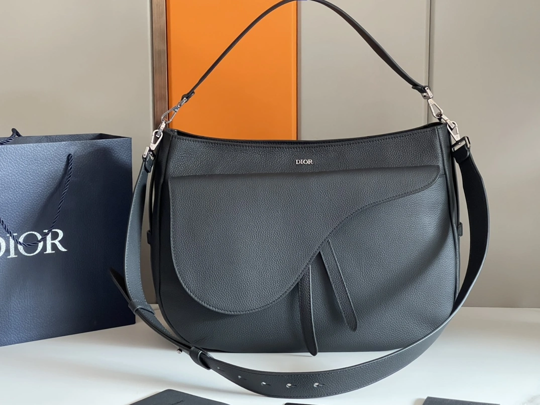 Stylish 6954 Christian Dior AAA Man Messenger Bags