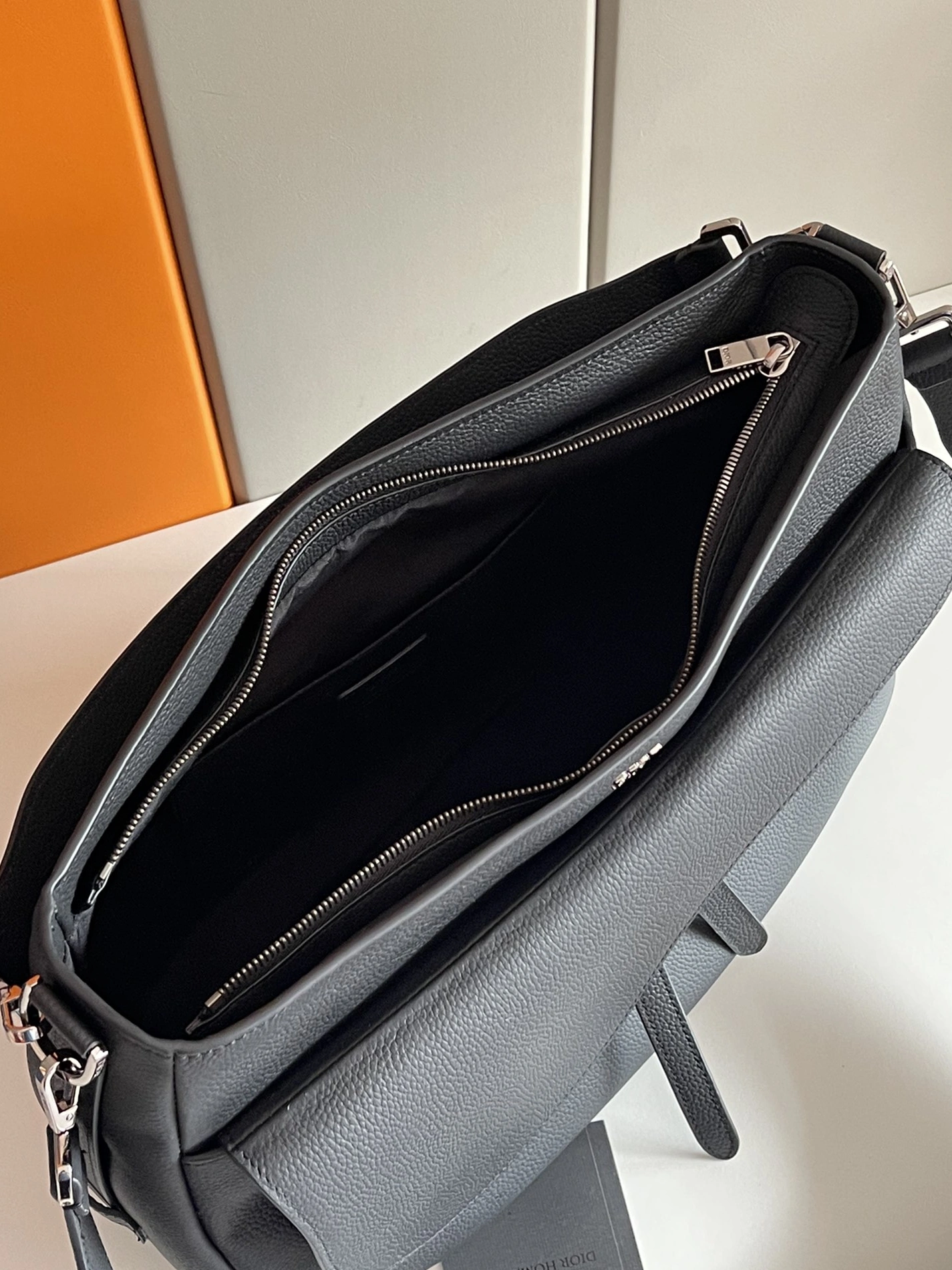 Stylish 6954 Christian Dior AAA Man Messenger Bags