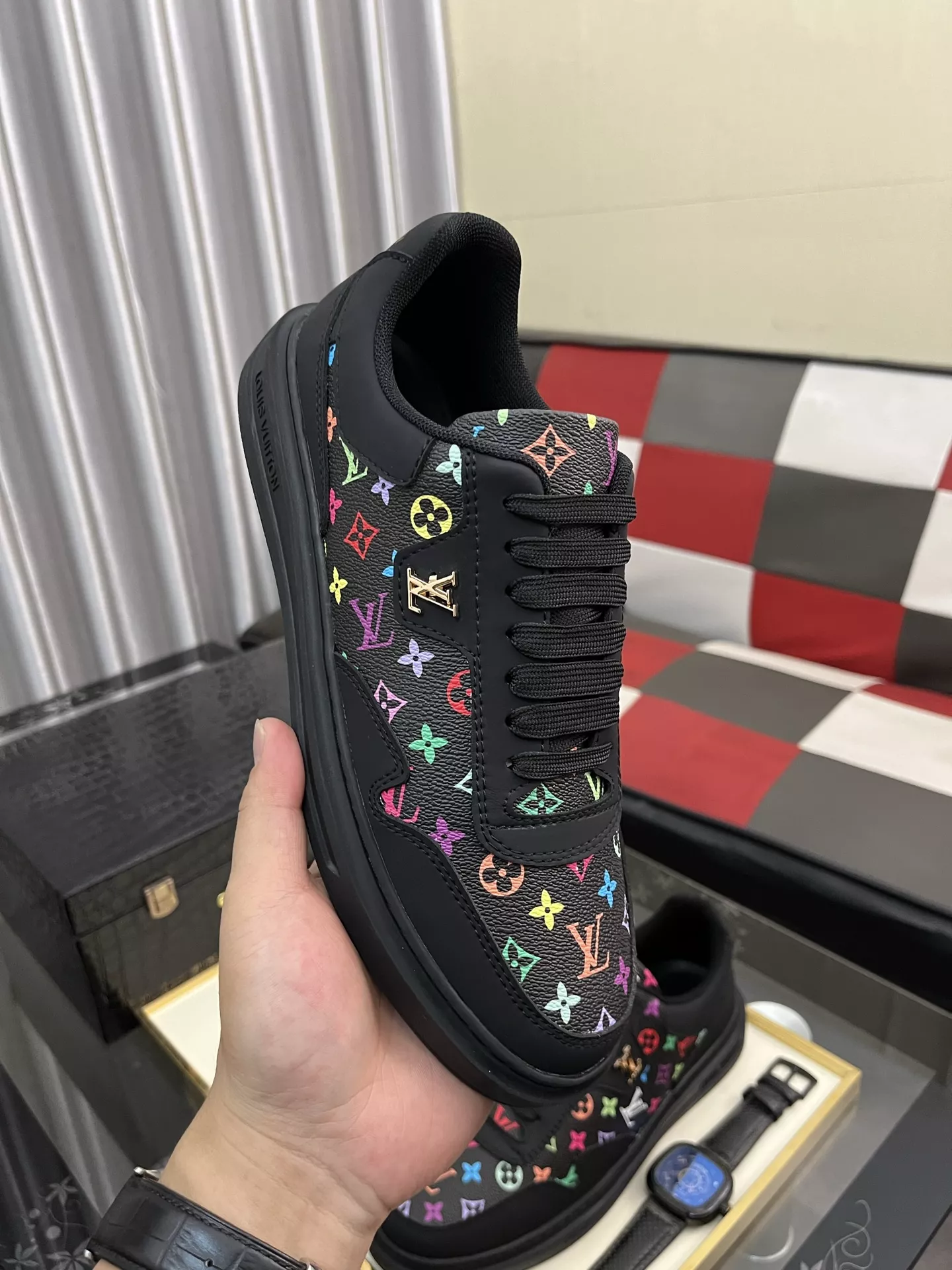 Stylish 7014 Louis Vuitton Casual Shoes For Men