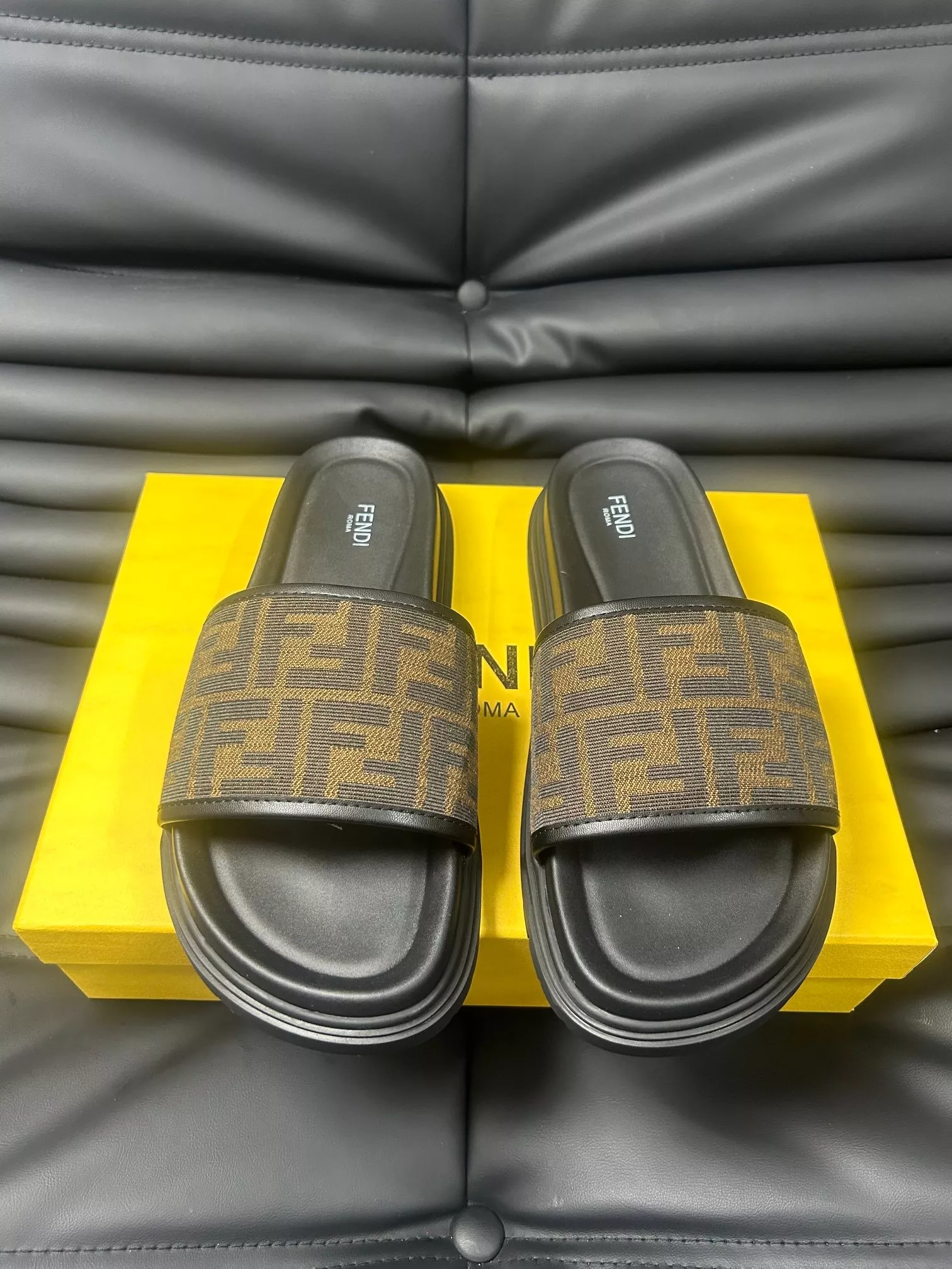Stylish 7034 Fendi Slippers For Men