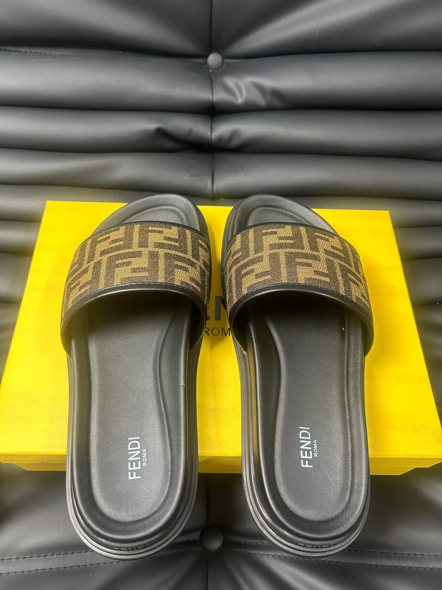 Stylish 7034 Fendi Slippers For Men