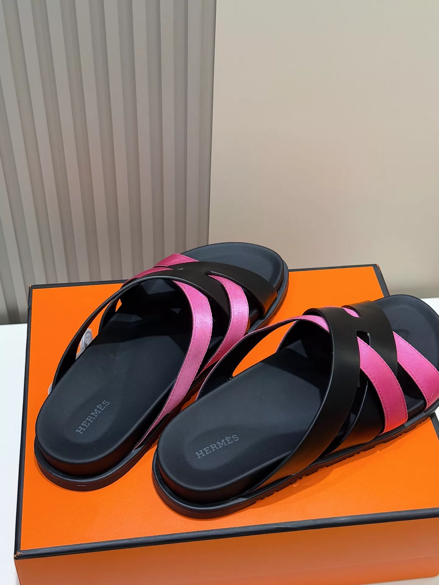 Stylish 7075 Hermes Slippers For Men