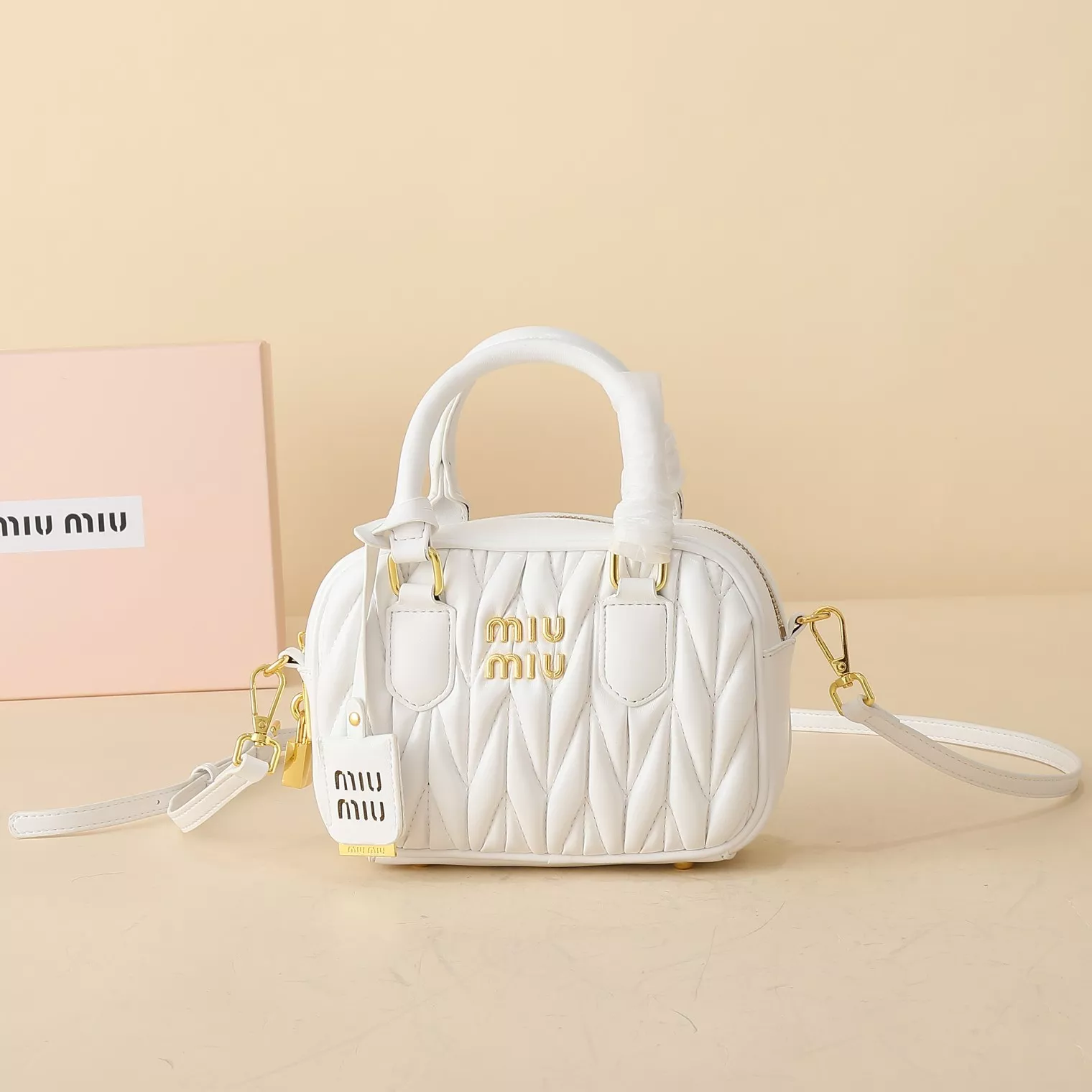 Stylish 7103 MIU MIU AAA Quality Handbags For Women