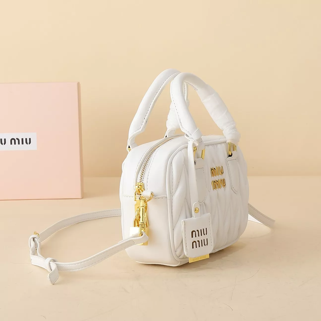 Stylish 7103 MIU MIU AAA Quality Handbags For Women