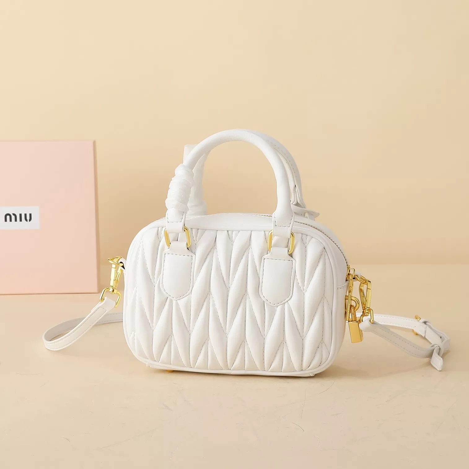 Stylish 7103 MIU MIU AAA Quality Handbags For Women