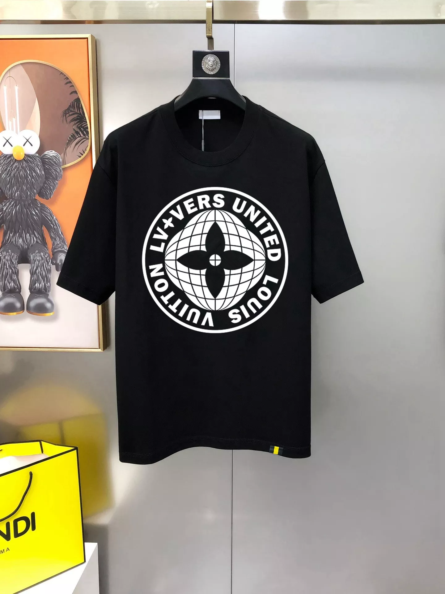 Stylish 739 Louis Vuitton LV T-Shirts Short Sleeved For Men