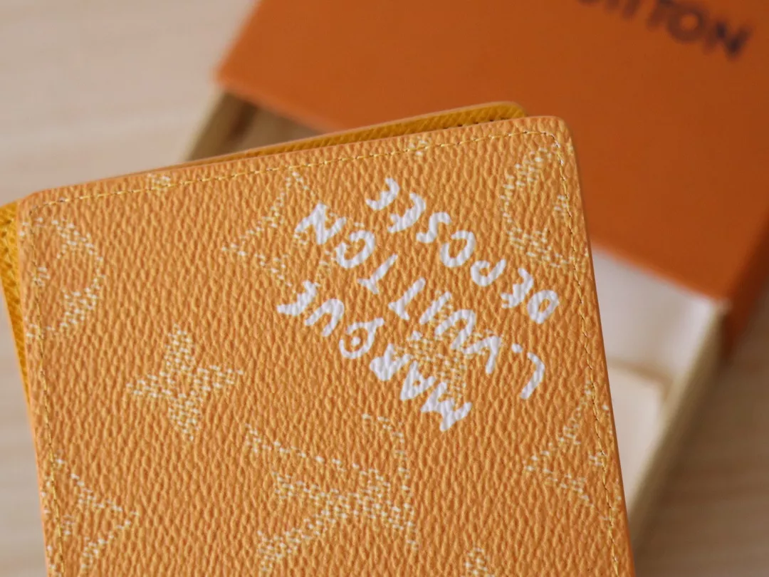 Stylish 7567 Louis Vuitton LV Wallets