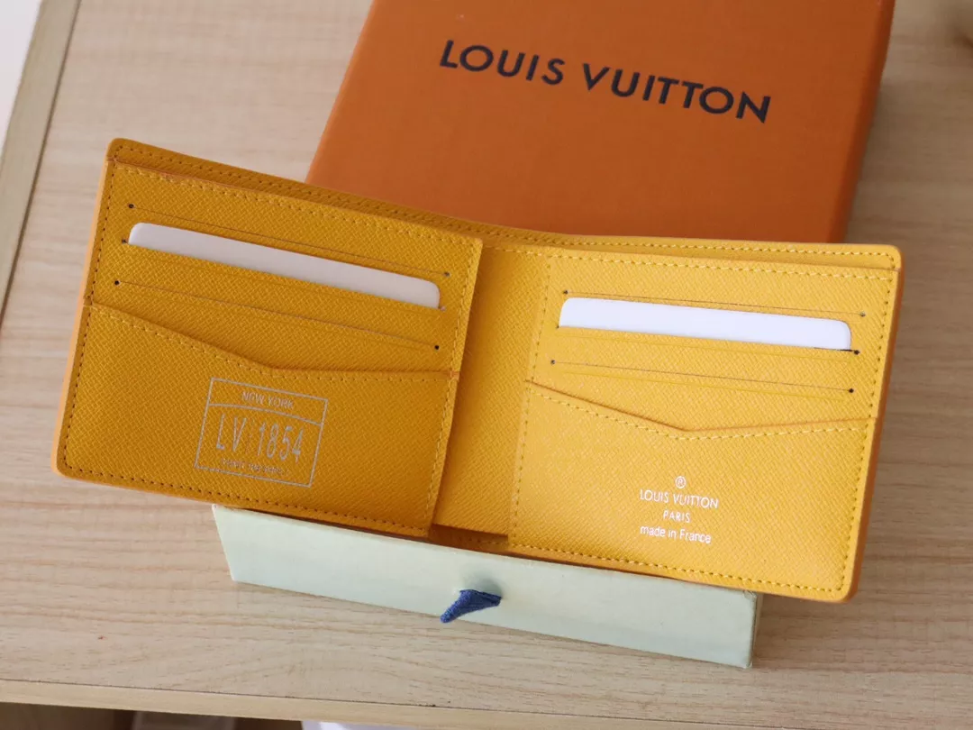 Stylish 7567 Louis Vuitton LV Wallets